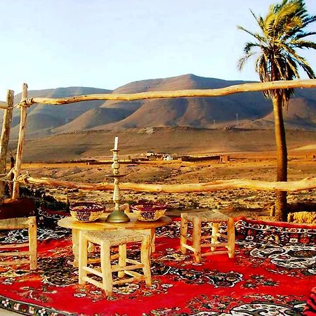 Bed and Breakfast Tarmguist Aït Boukha Exterior foto