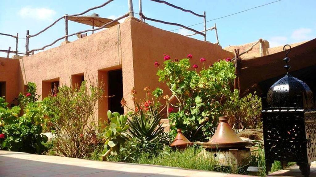 Bed and Breakfast Tarmguist Aït Boukha Exterior foto